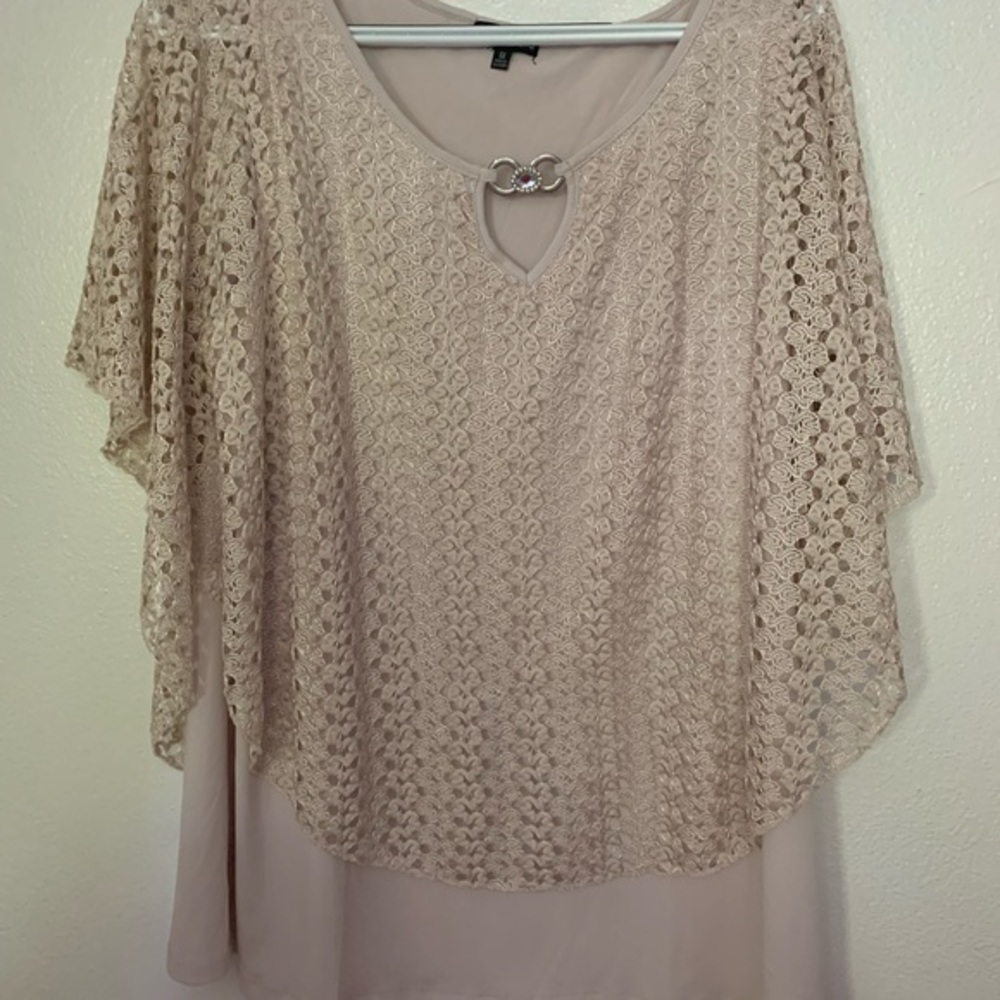 Olivia Blu Women's Size  1x Beige Crochet Eyelet Lace Overlay Top